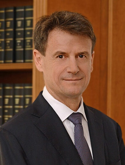Chaired by André Castelli of Dolce Lauda